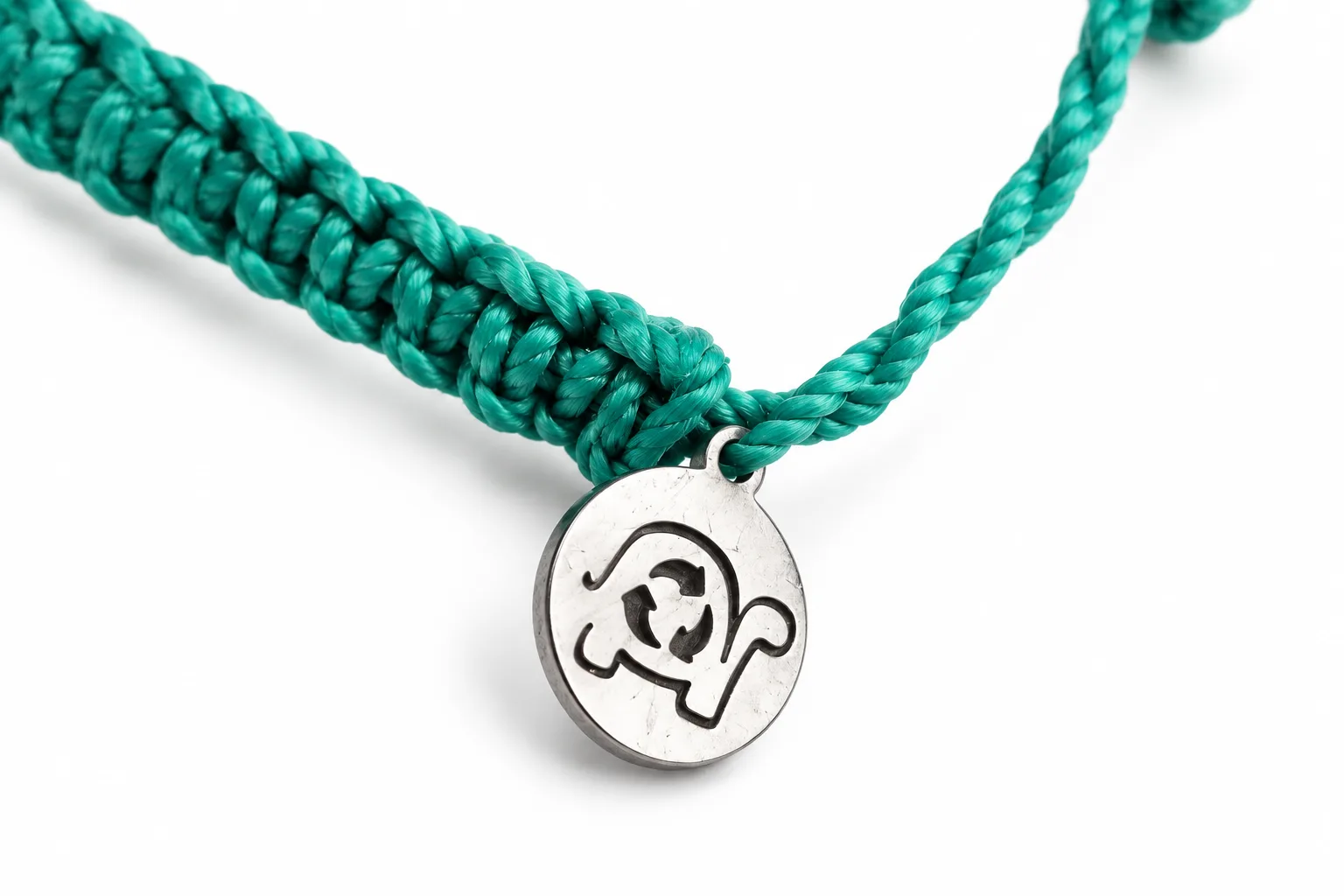 Green Cast Away bracelet with its stainless steel Galápagos for Life charm